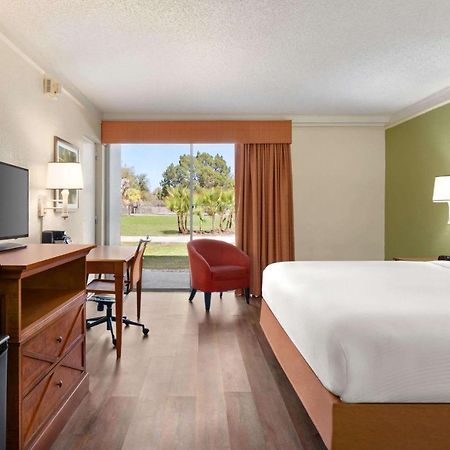 Baymont By Wyndham Daytona Beach - Intl Speedway Eksteriør billede