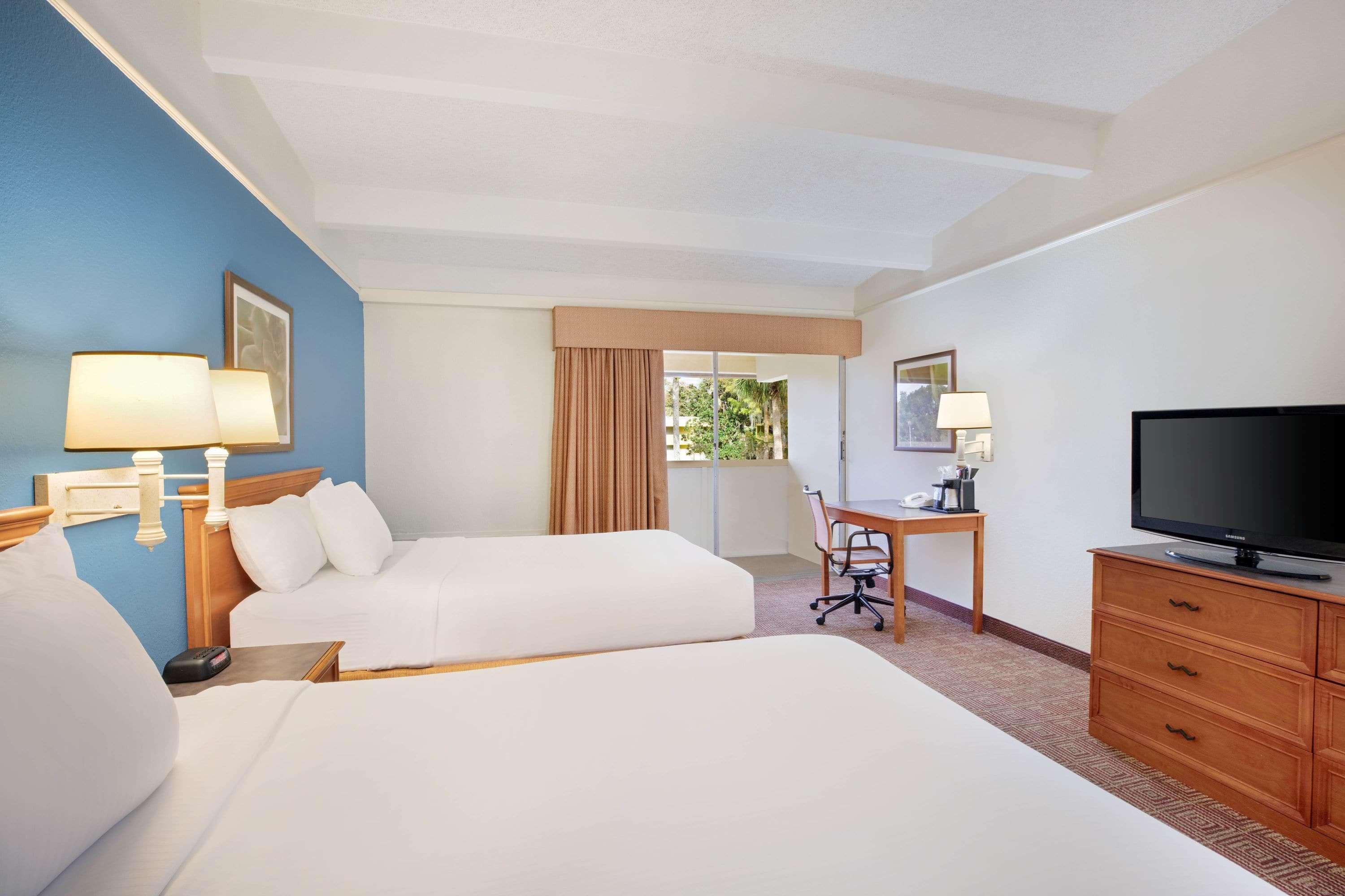 Baymont By Wyndham Daytona Beach - Intl Speedway Eksteriør billede