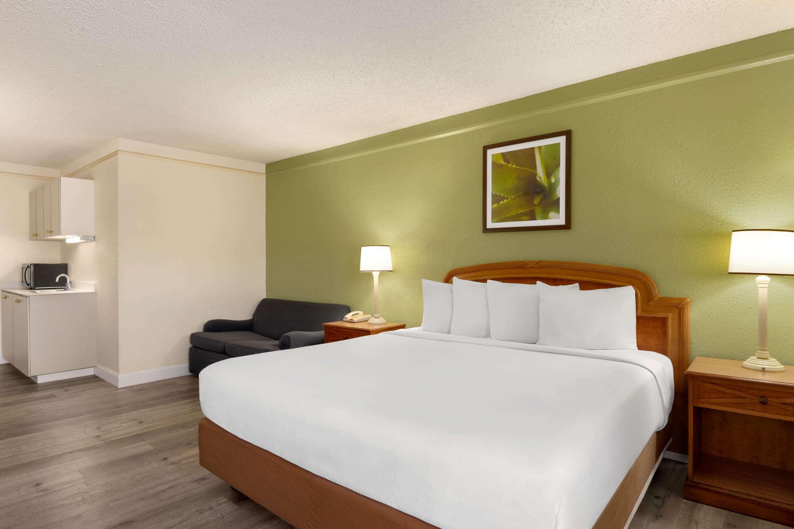 Baymont By Wyndham Daytona Beach - Intl Speedway Eksteriør billede