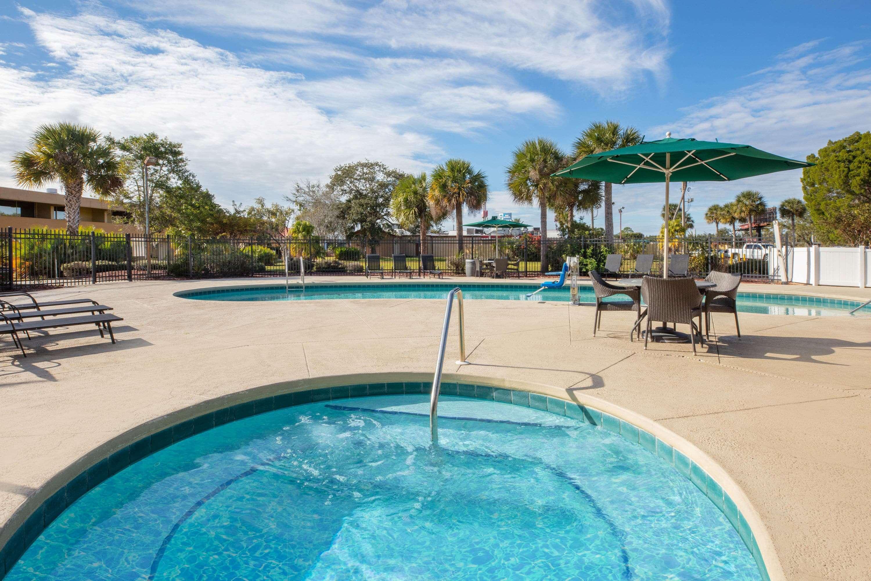 Baymont By Wyndham Daytona Beach - Intl Speedway Eksteriør billede